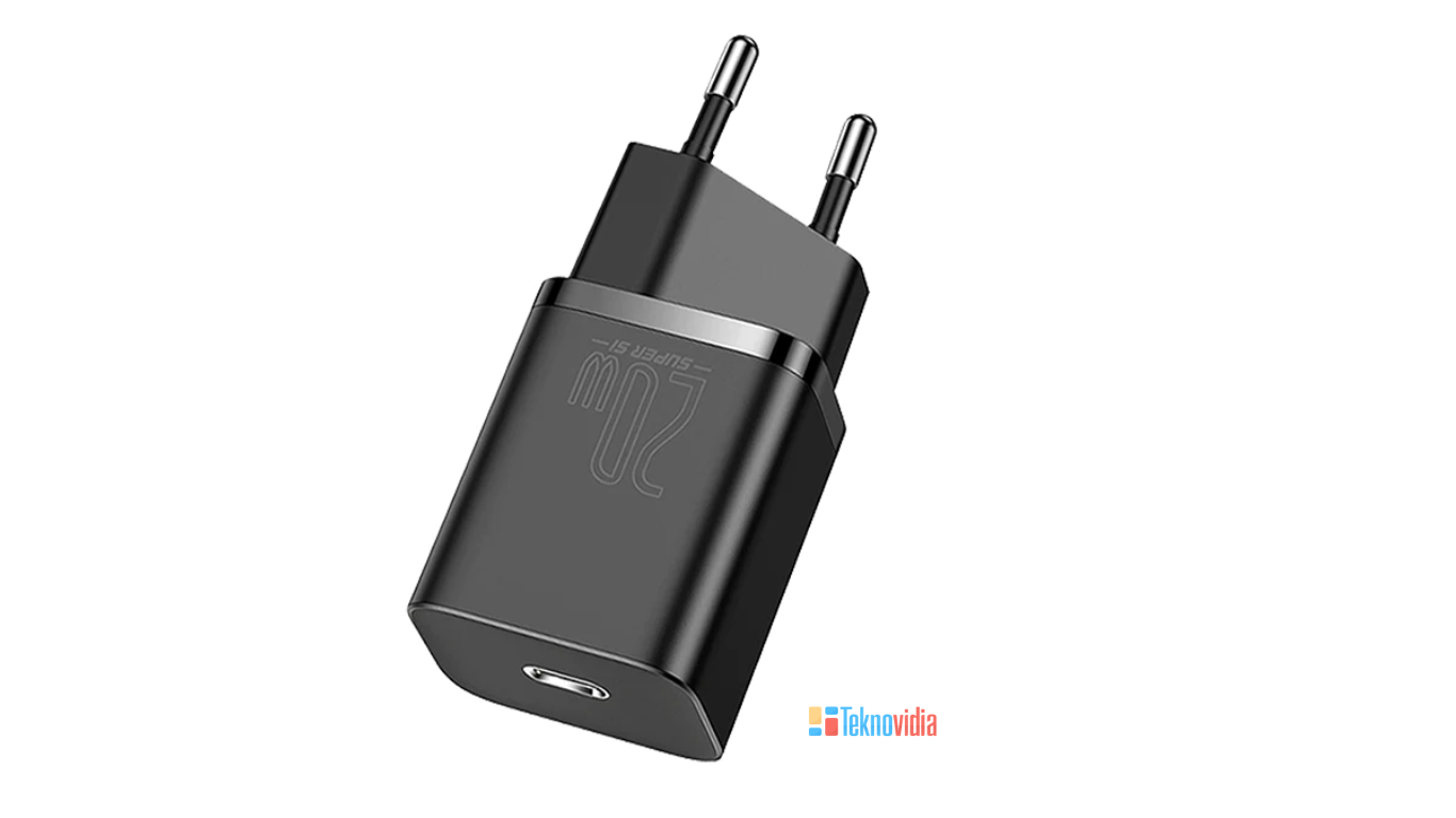 GOODaaa Solar Charger Power Bank + 20W Wall Charger - 36800mAh With PD Fast Charging & Wireless Charging