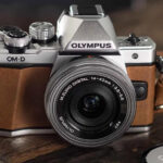 Kamera Mirrorless Olympus Terbaik
